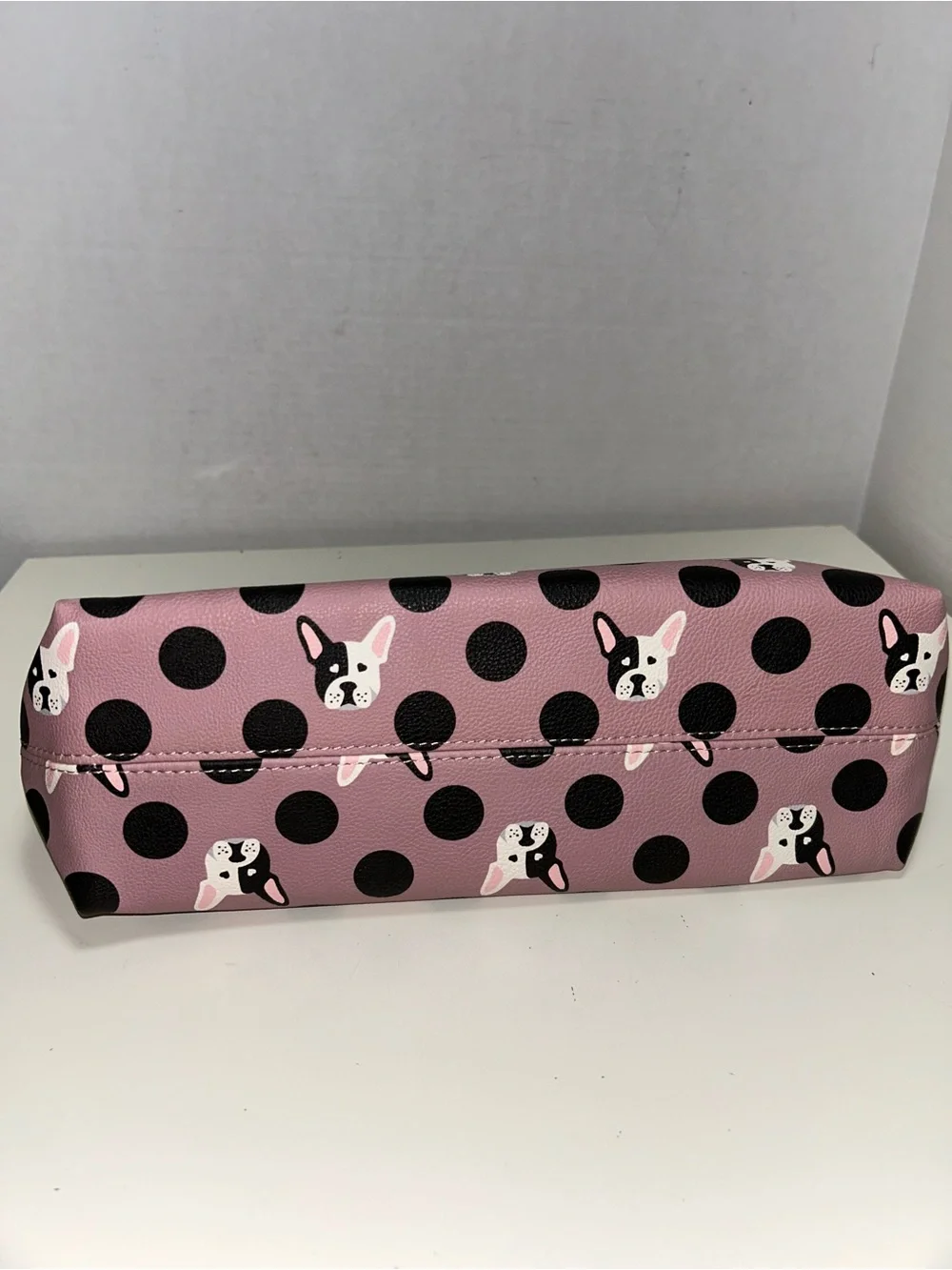 New Betsey Johnson Puppy Bulldog Zip Wristlet Cosmetic Bag HAS FLAWS